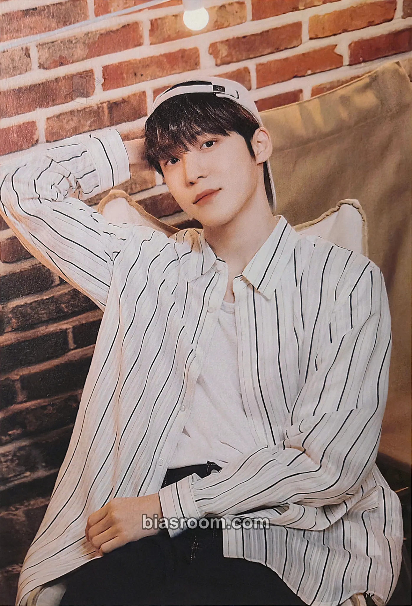 Yunho 2024 SUMMER PHOTOBOOK Photocard - ATEEZ - ATEEZ K-pop photocard