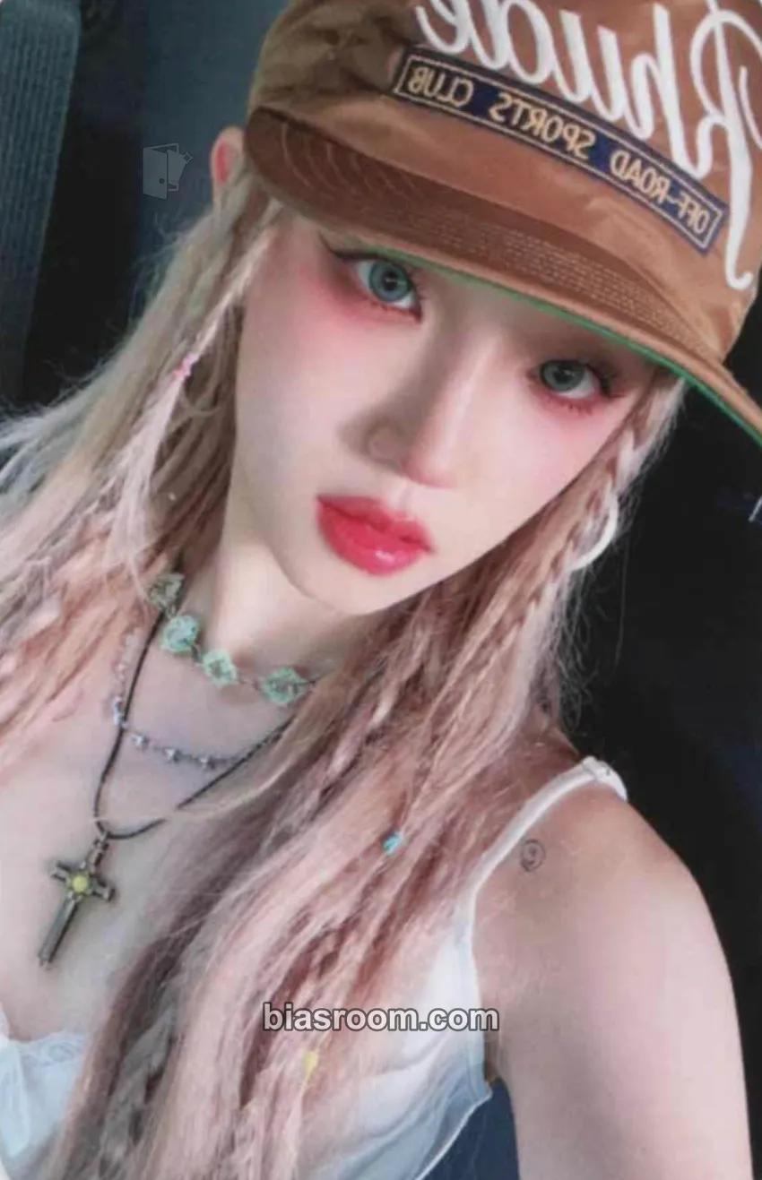 Yuqi YUQ1 Photocard - i-dle - i-dle K-pop photocard