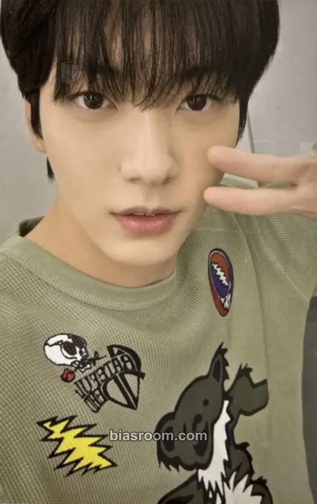 TOMORROW X TOGETHER - Soobin - The Star Chapter: Together Album pop-up store merch photocard purchase benefit korea