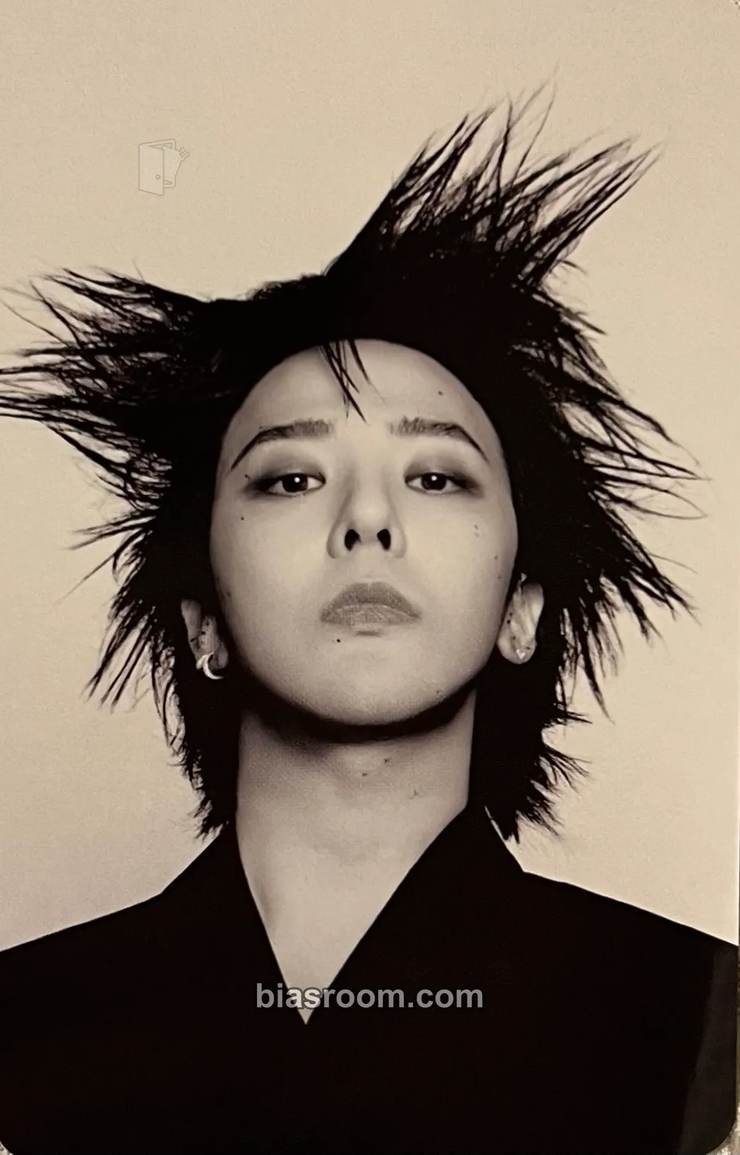 G-Dragon Übermensch Photocard - G-Dragon K-pop photocard