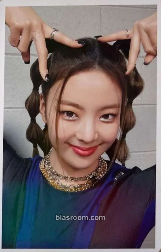 Lia Voltage Photocard - ITZY - ITZY K-pop photocard