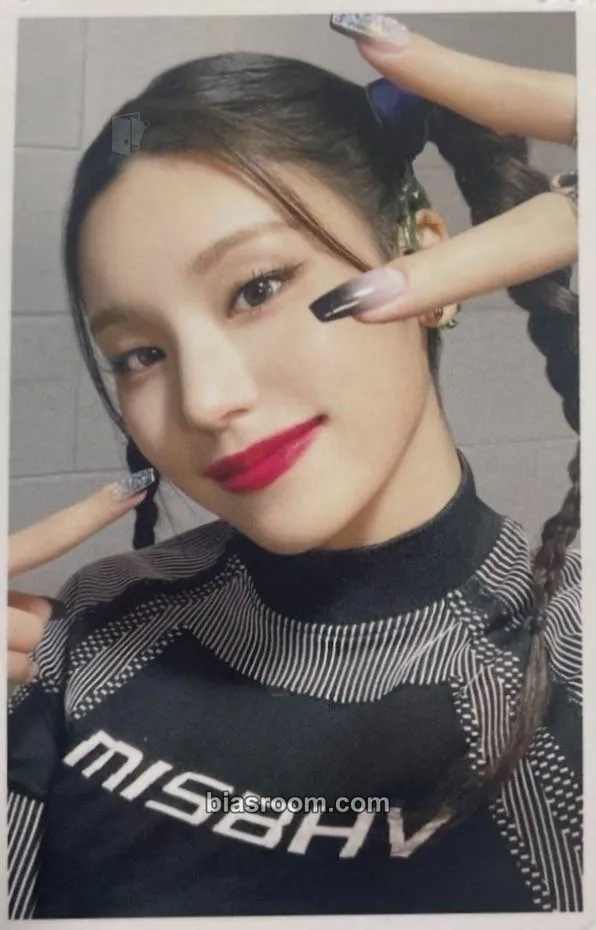 Yeji Voltage Photocard - ITZY - ITZY K-pop photocard