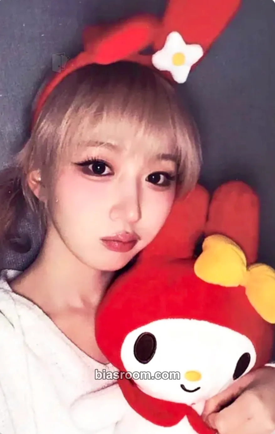 Haewon Blue Valentine Photocard - NMIXX - NMIXX K-pop photocard