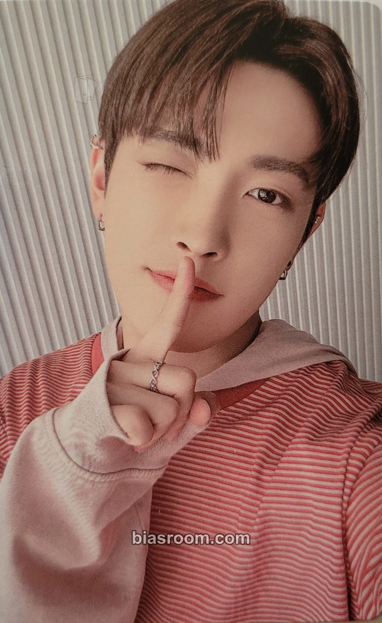 Hongjoong 2024 Fanmeeting - Atiny's Voyage: From A to Z Photocard - ATEEZ - ATEEZ K-pop photocard