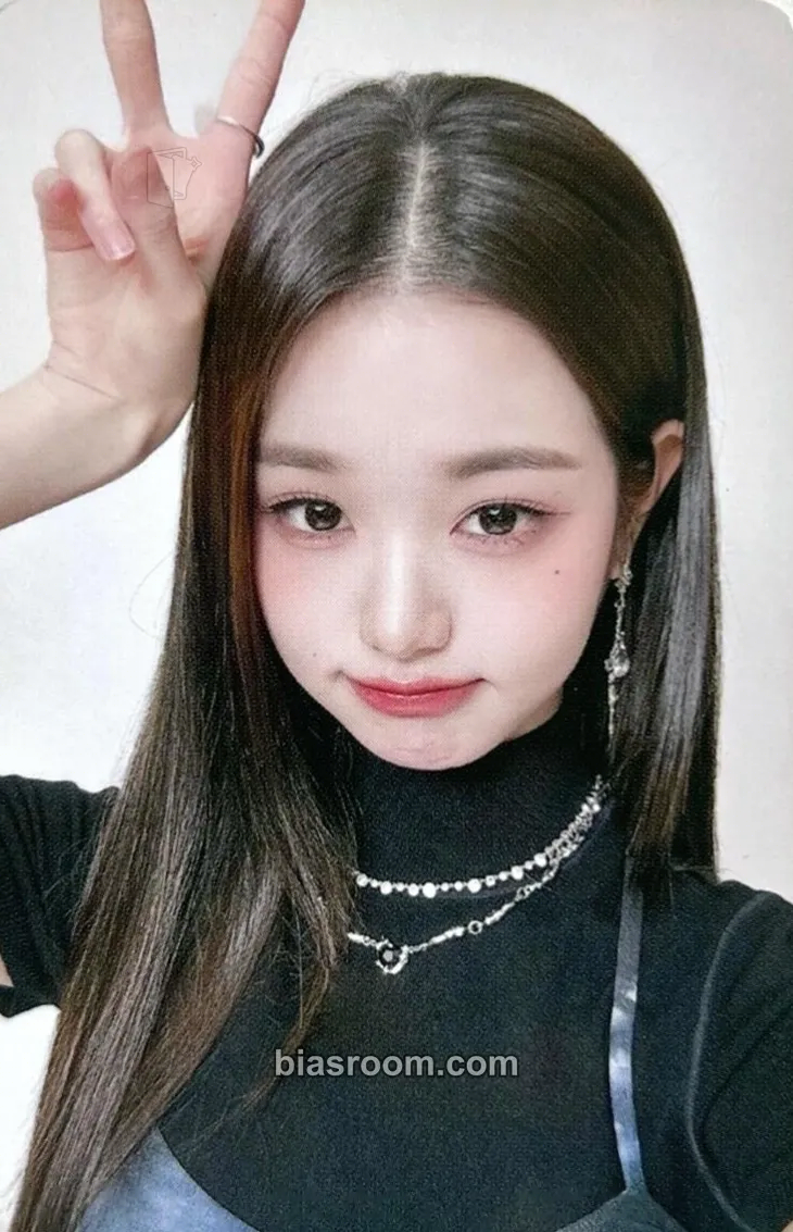 Wonyoung IVE x MINIVE POP-UP STORE ‘MINIVE PARK’ Photocard - IVE - IVE K-pop photocard