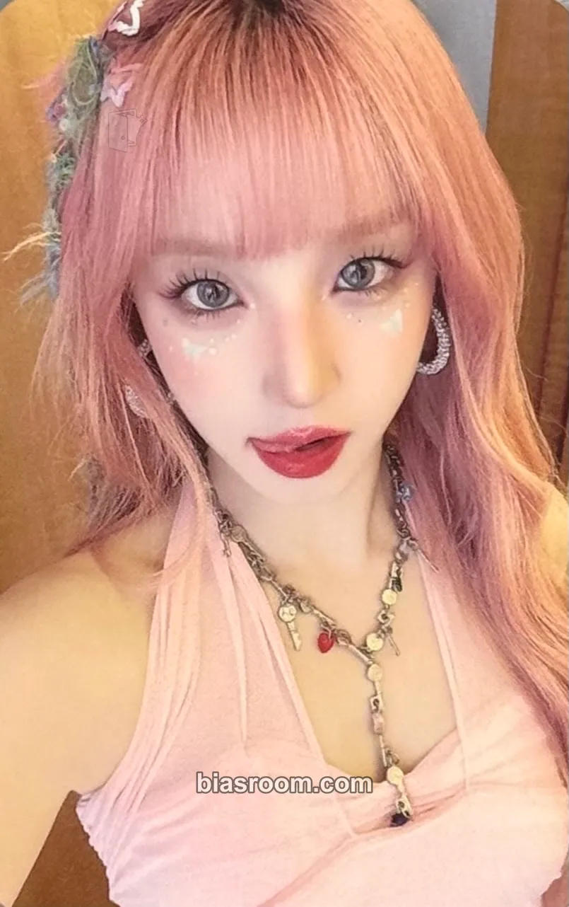 Yuqi YUQ1 Photocard - i-dle - i-dle K-pop photocard
