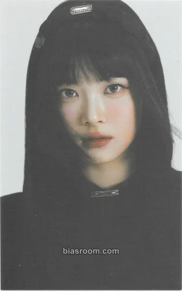 Hong Eunchae UNFORGIVEN Photocard - LE SSERAFIM - LE SSERAFIM K-pop photocard