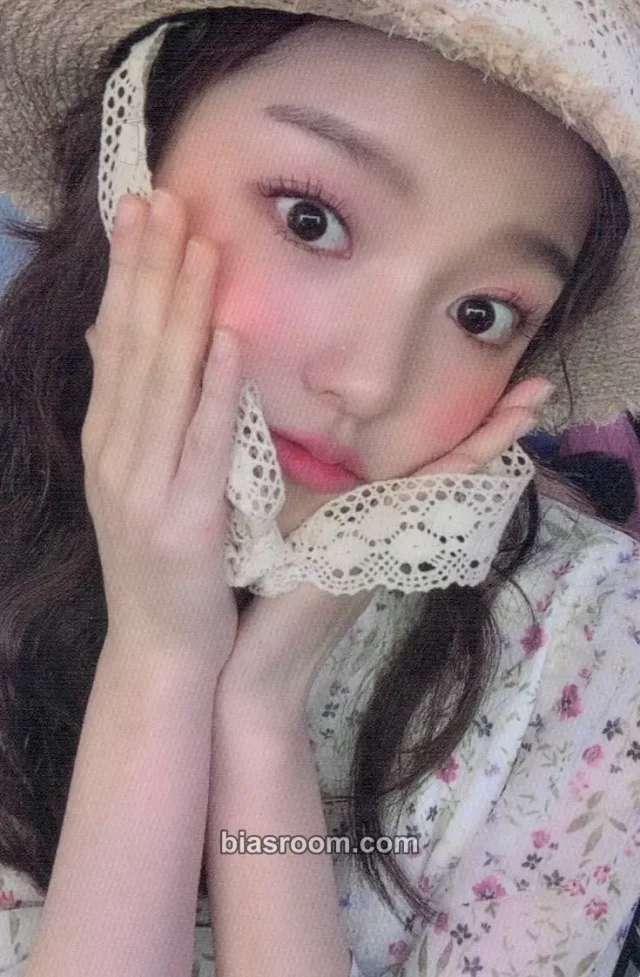 Rothy - Rothy - Color of Rothy Album album photocard
