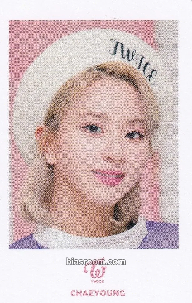 Chaeyoung TWICE in Wonderland Photocard - TWICE - TWICE K-pop photocard