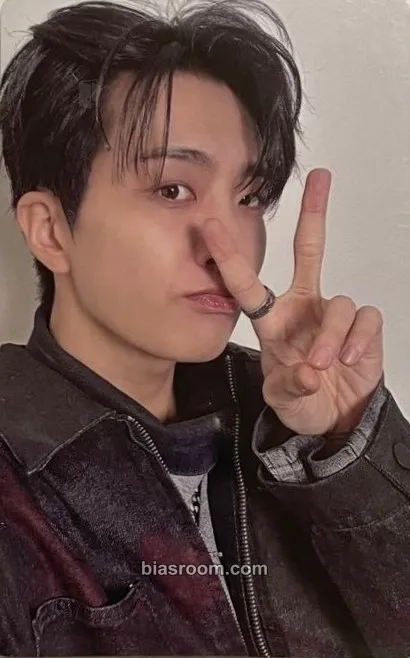Youngjae WINTER HEPTAGON Photocard - GOT7 - GOT7 K-pop photocard