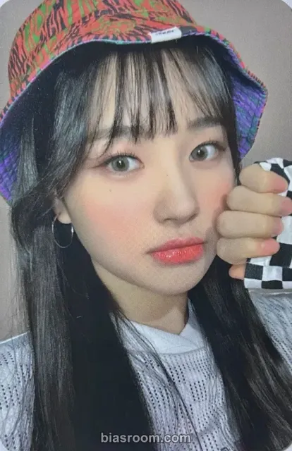 Weeekly - Jihan - We Play Album album photocard up version