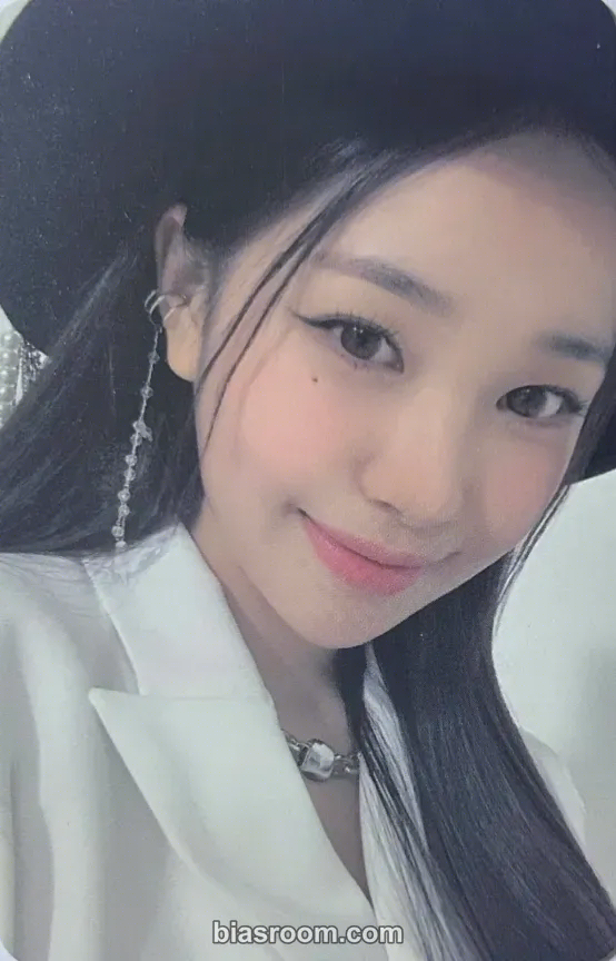 Jihan Play Game : Awake Photocard - Weeekly - Weeekly K-pop photocard