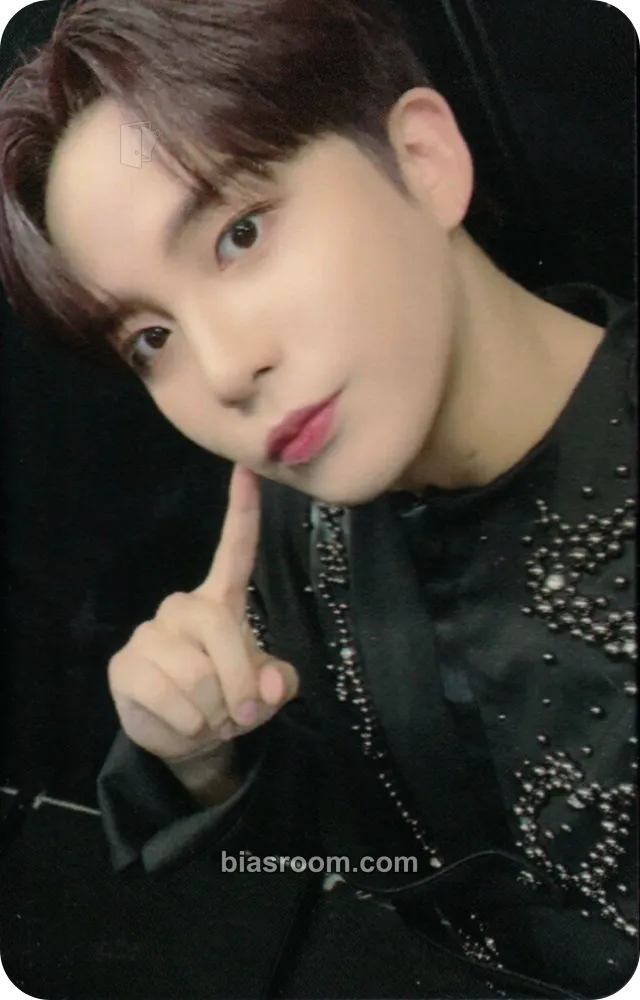 Jongho THE WORLD EP.2 : OUTLAW Photocard - ATEEZ - ATEEZ K-pop photocard