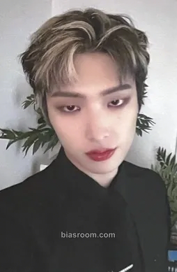 Mingi THE WORLD EP.2 : OUTLAW Photocard - ATEEZ - ATEEZ K-pop photocard