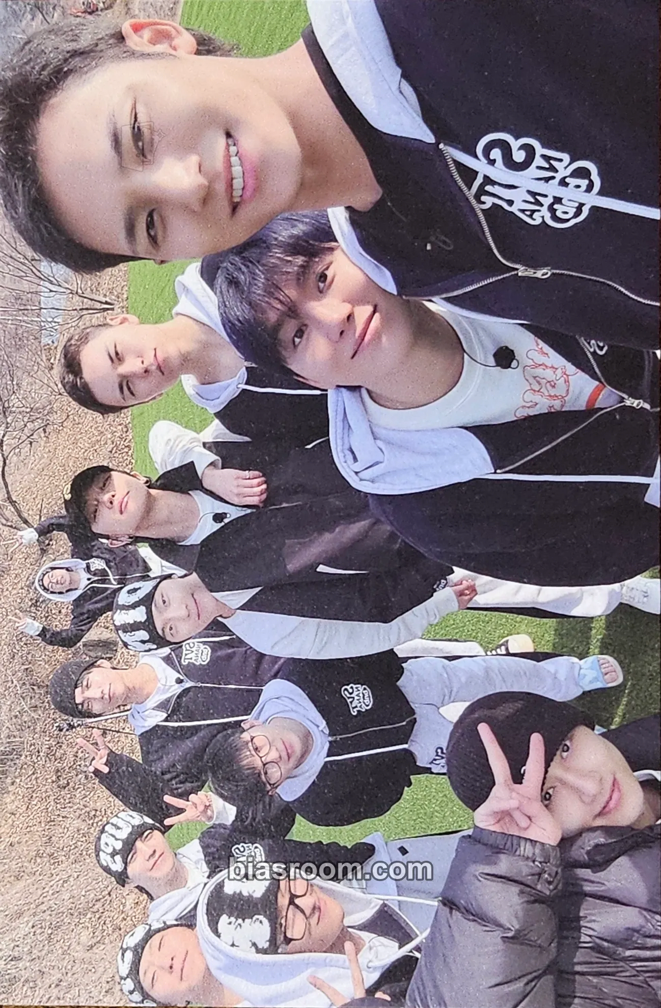 NANA bnb with SEVENTEEN VOD Photocard - SEVENTEEN - SEVENTEEN K-pop photocard