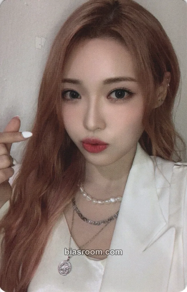 Haram The Billage of Perception: Chapter Three Photocard - Billlie - Billlie K-pop photocard
