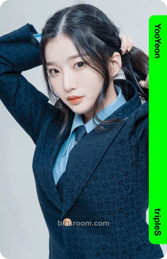 Yooyeon Binary01 First Class Objekts Photocard - tripleS - tripleS K-pop photocard