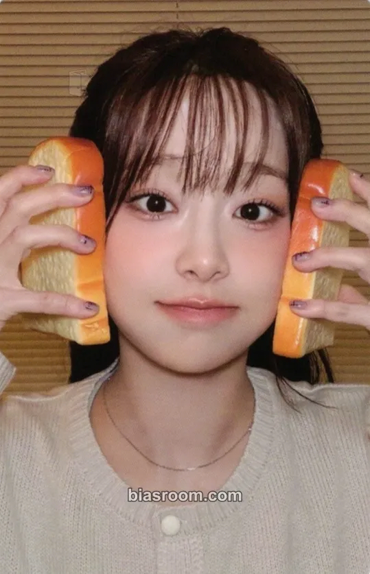 Chuu XO, My Cyberlove Photocard - Chuu K-pop photocard