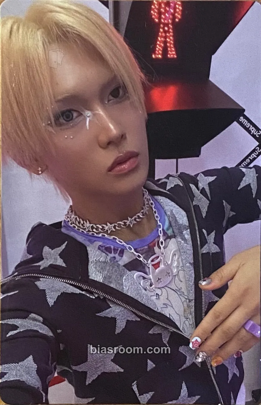 Hyun UXLXVE Photocard - XLOV - XLOV K-pop photocard