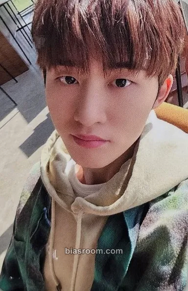 B.I ID Day Photocard - B.I K-pop photocard