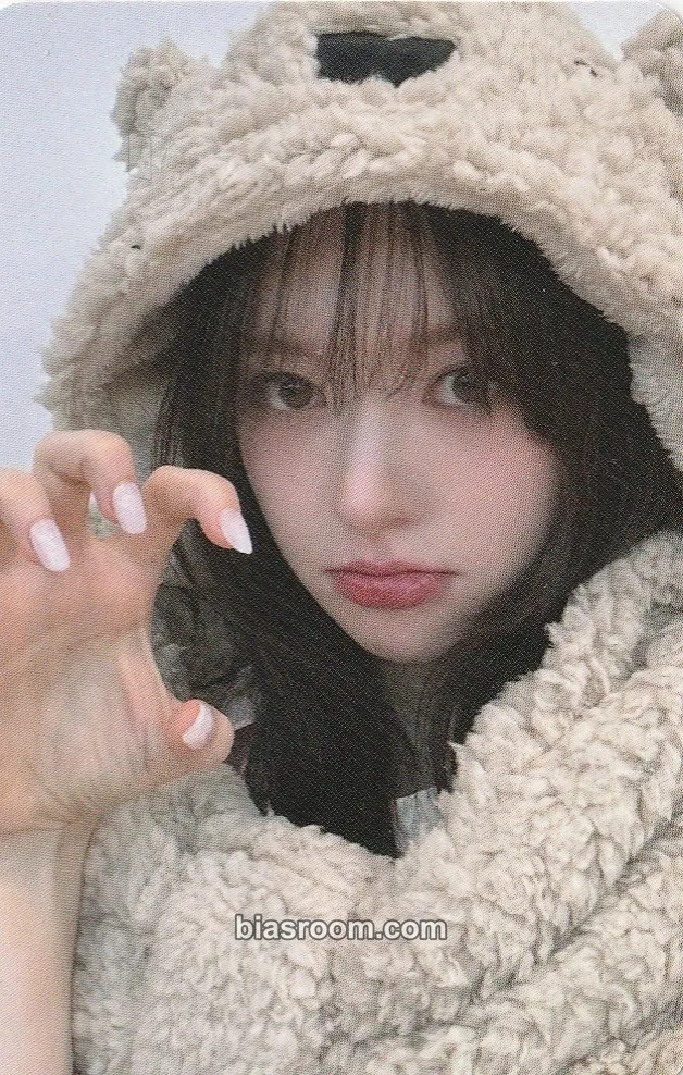 Chanelle Moon Love Tune Photocard - FIFTY FIFTY - FIFTY FIFTY K-pop photocard