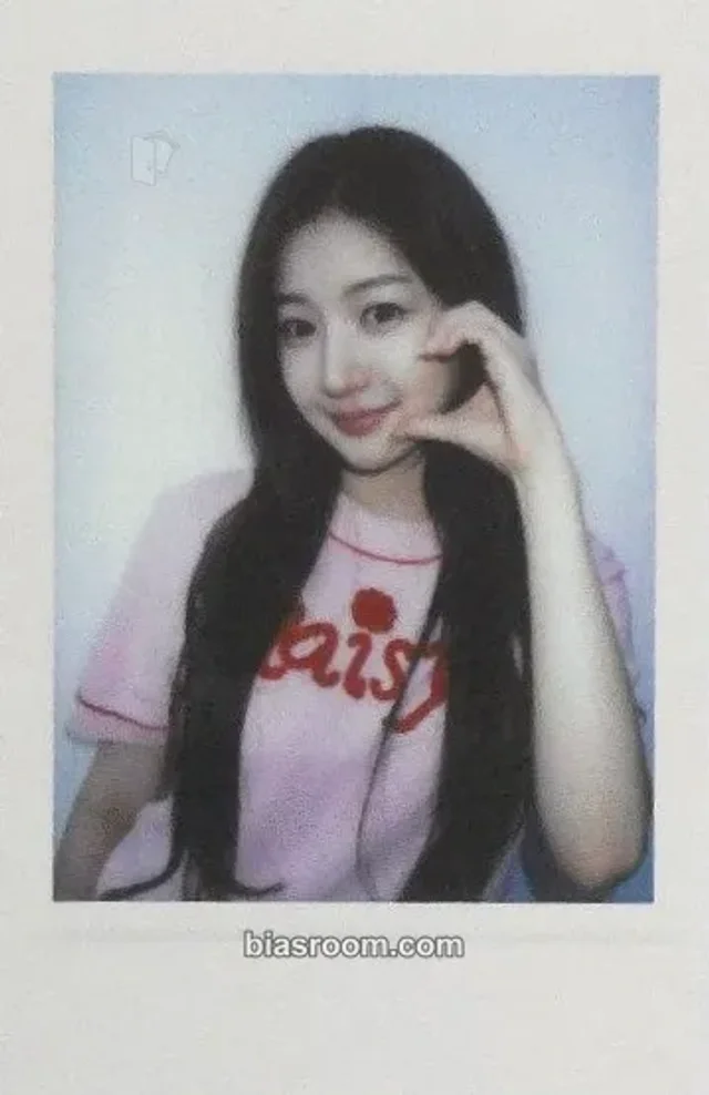 FIFTY FIFTY - Yewon - Love Tune Album apple music pob (pre-order benefit) polaroid