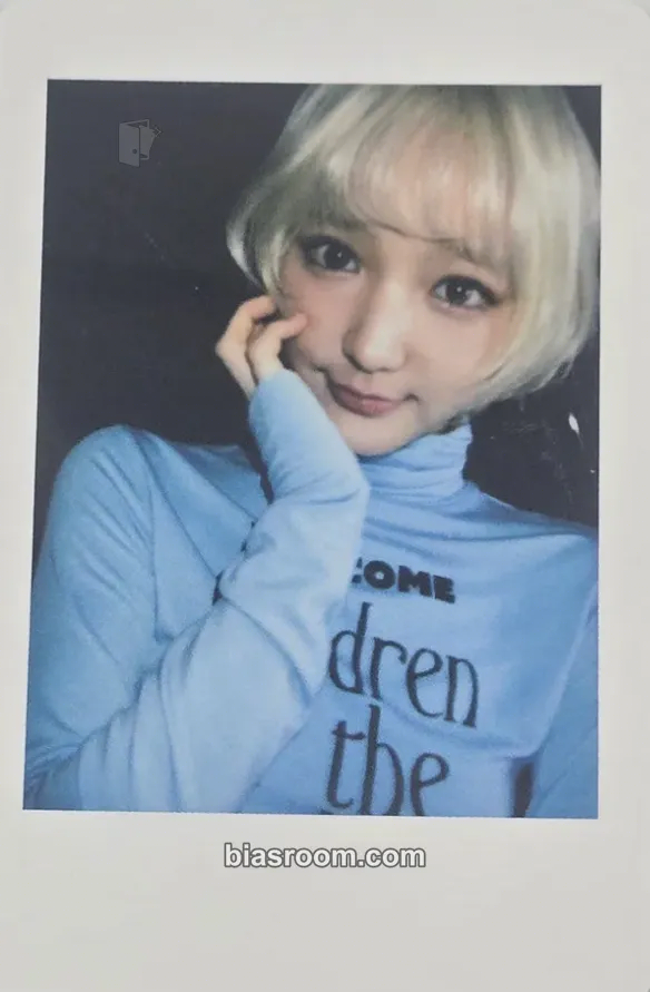 Jiyu Delulu Pack Photocard - KiiiKiii - KiiiKiii K-pop photocard