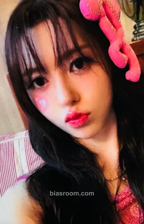Chanelle Moon Love Tune Photocard - FIFTY FIFTY - FIFTY FIFTY K-pop photocard