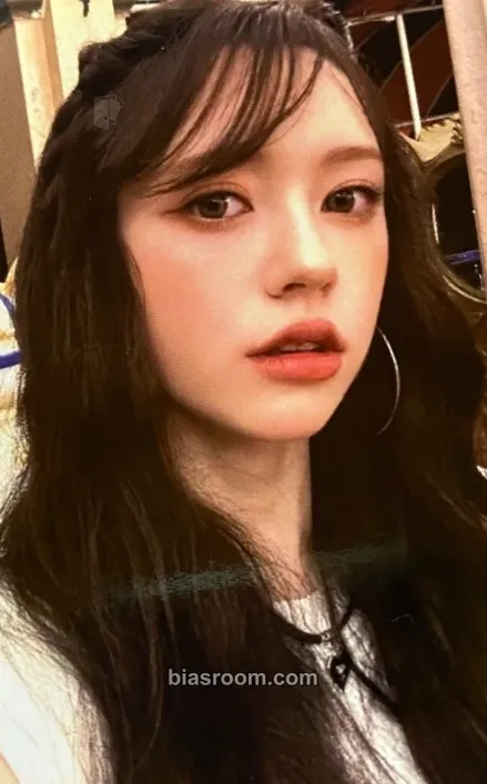 Chanelle Moon Love Tune Photocard - FIFTY FIFTY - FIFTY FIFTY K-pop photocard