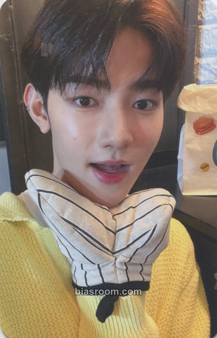 Hao Youth in the Shade Photocard - ZEROBASEONE - ZEROBASEONE K-pop photocard