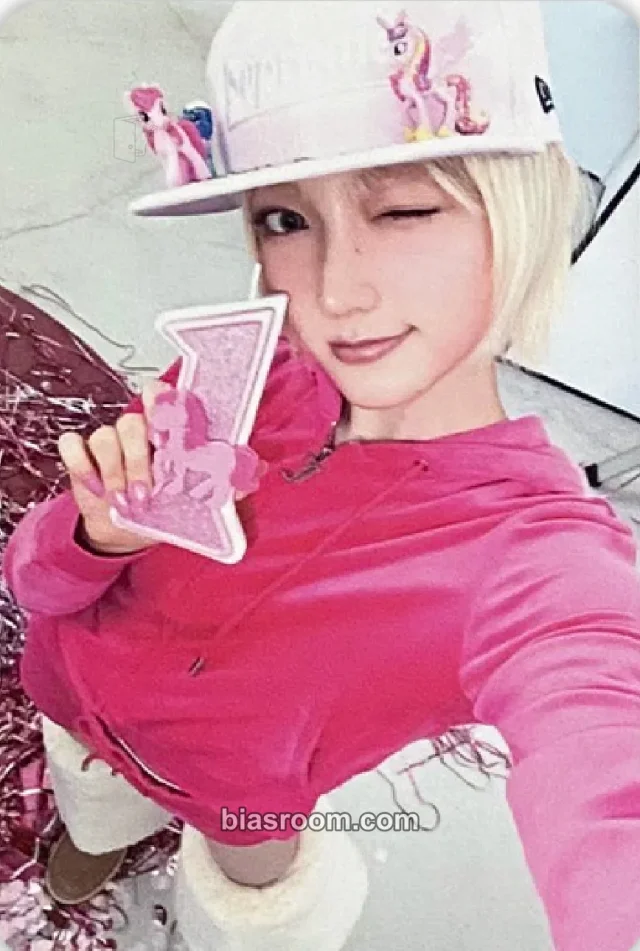 KiiiKiii - Jiyu - Delulu Pack Album broadcast full attendance