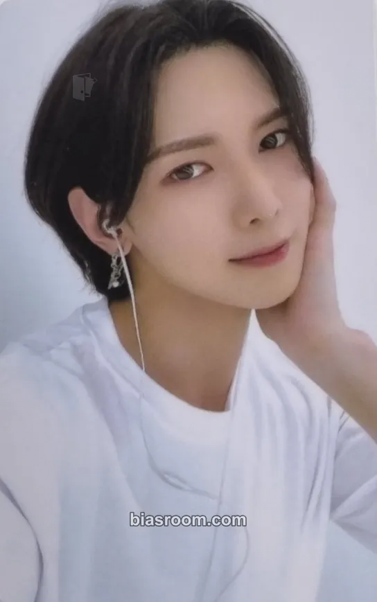 Yeosang THE WORLD EP.2 : OUTLAW Photocard - ATEEZ - ATEEZ K-pop photocard