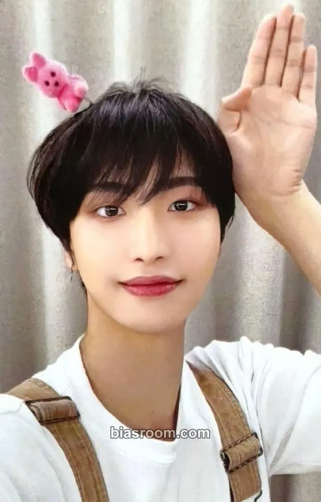 Seonghwa THE WORLD EP.2 : OUTLAW Photocard - ATEEZ - ATEEZ K-pop photocard