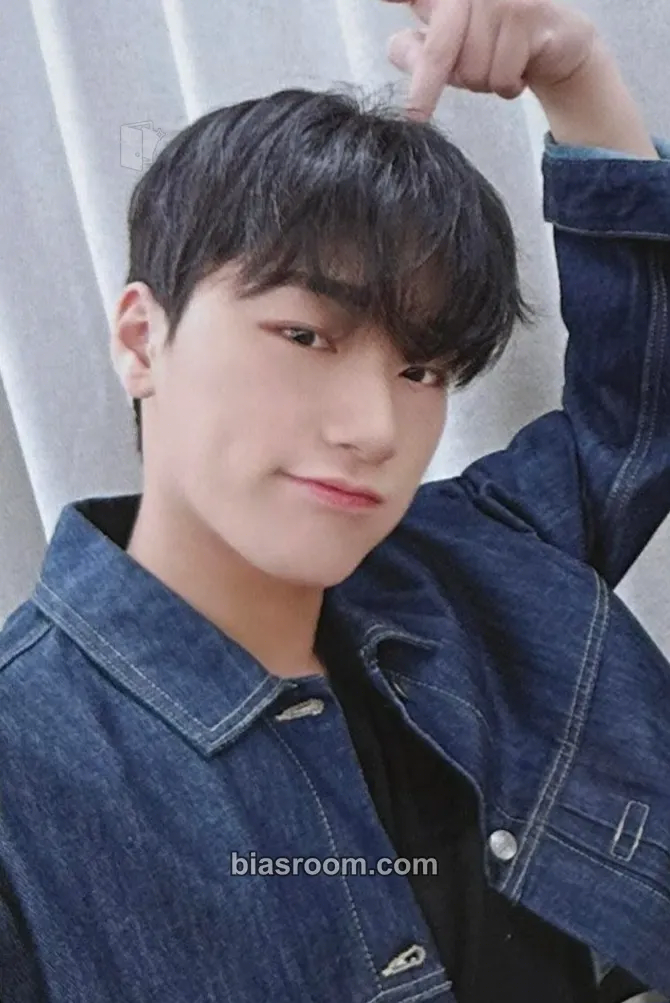 San THE WORLD EP.2 : OUTLAW Photocard - ATEEZ - ATEEZ K-pop photocard