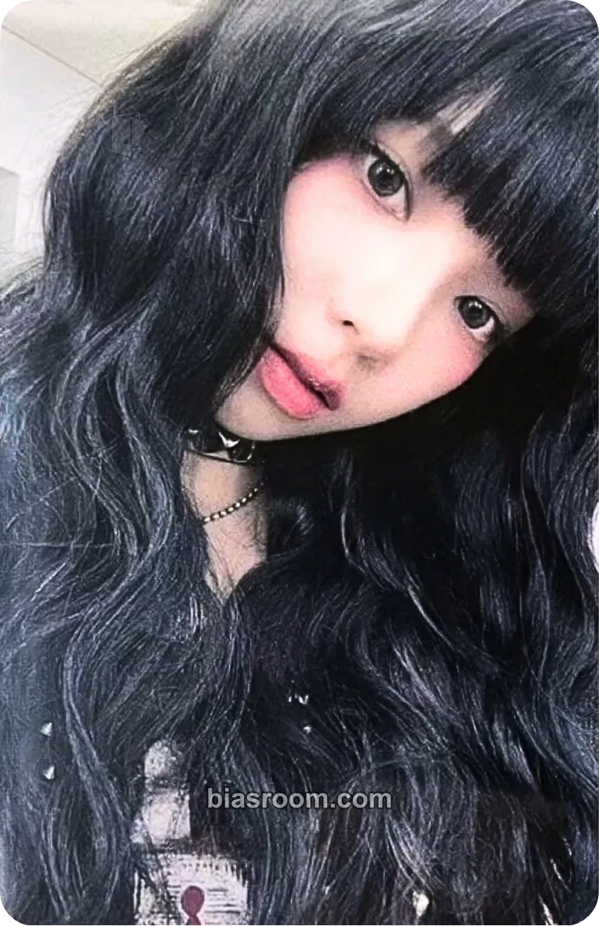 Karina Rich Man Photocard - aespa - aespa K-pop photocard