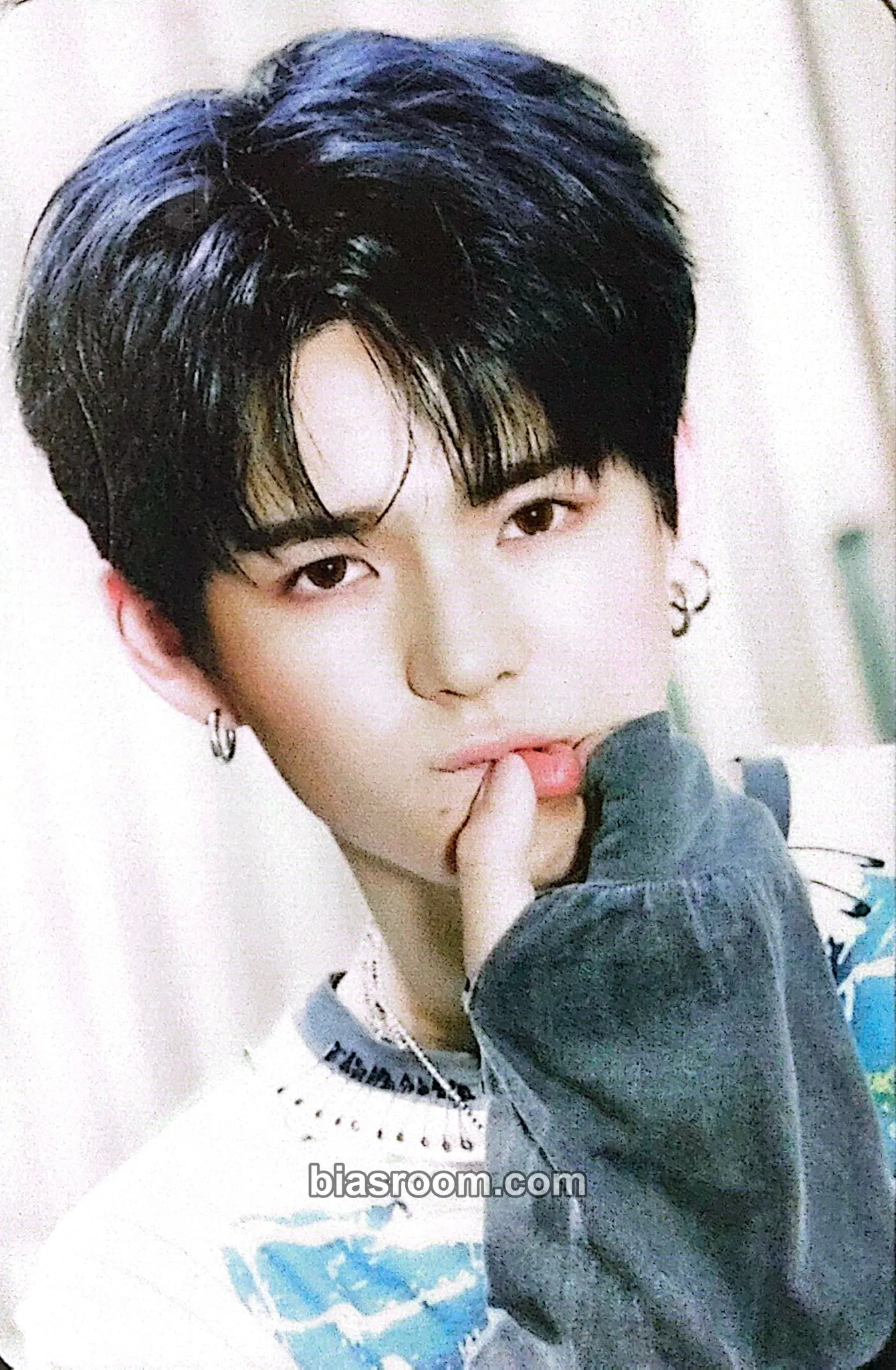 Yoshi THE FIRST STEP: CHAPTER ONE Photocard - TREASURE - TREASURE K-pop photocard