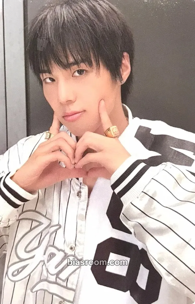 Seongbin Trophy Photocard - 82Major - 82Major K-pop photocard