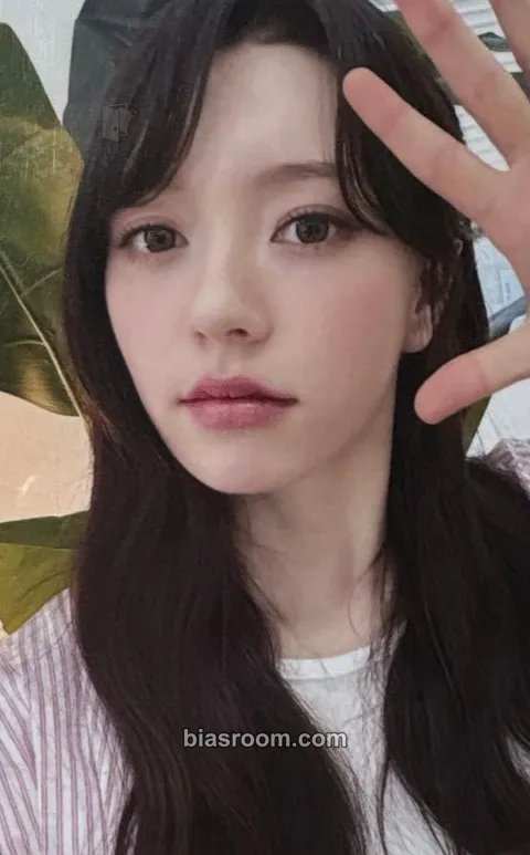 Chanelle Moon Love Tune Photocard - FIFTY FIFTY - FIFTY FIFTY K-pop photocard