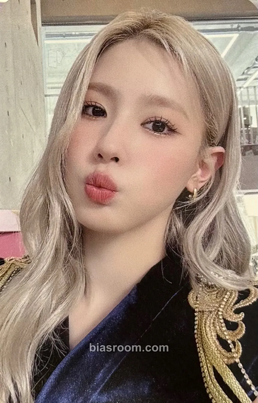 Miyeon 3rd Neverland Membership Photocard - i-dle - i-dle K-pop photocard