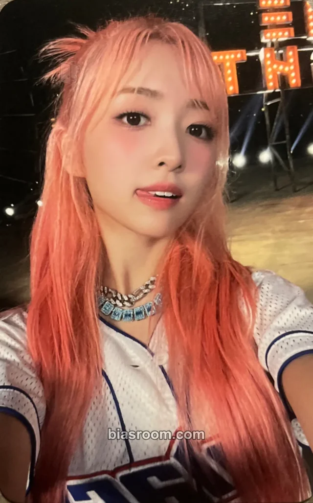 MADEIN - MiU - Madeleine Album album photocard
