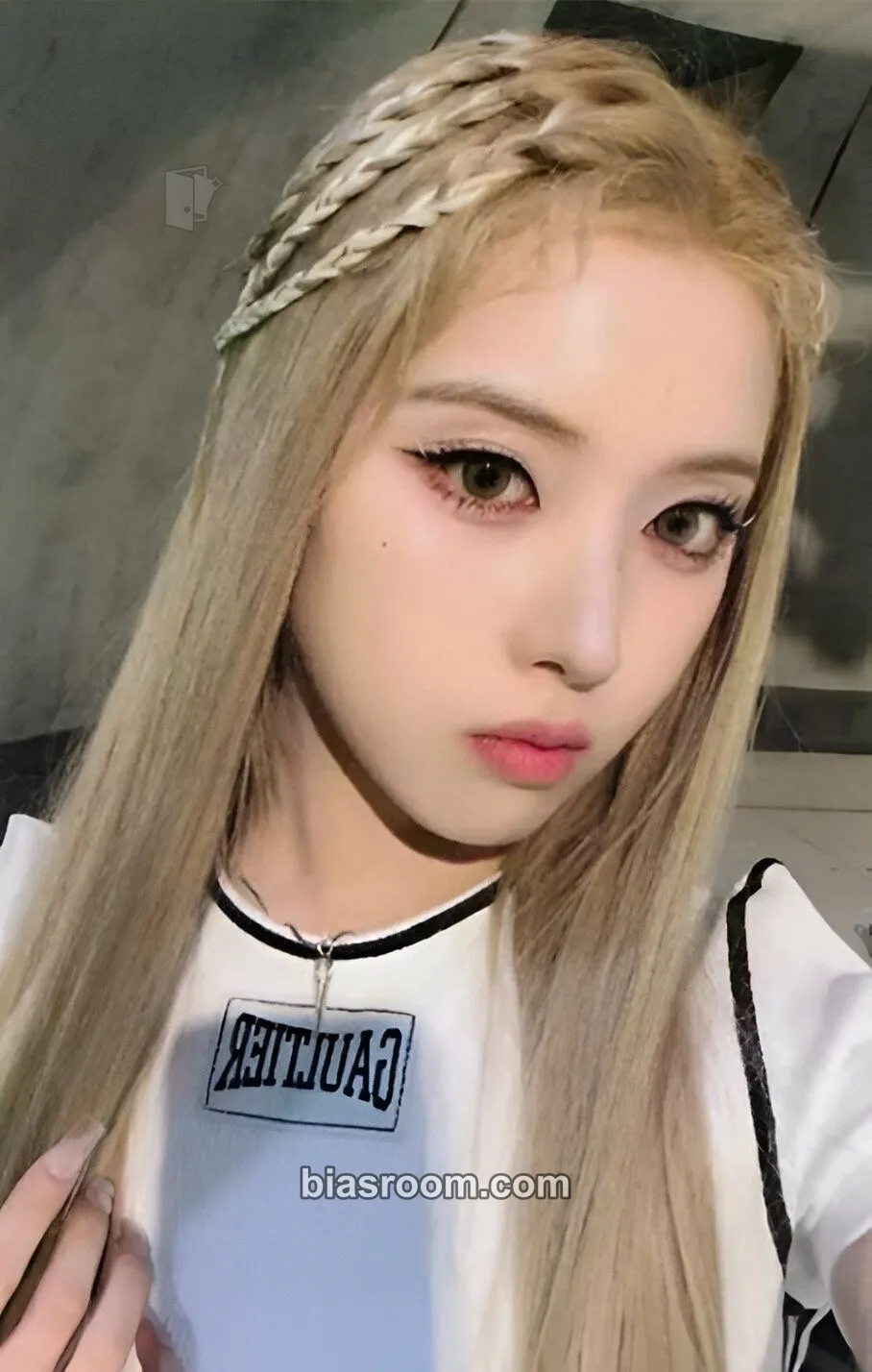 Jiwoo Fe3O4: FORWARD Photocard - NMIXX - NMIXX K-pop photocard