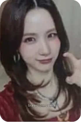 Jiyoon Wild Cherry Photocard - ICHILLIN’ - ICHILLIN’ K-pop photocard