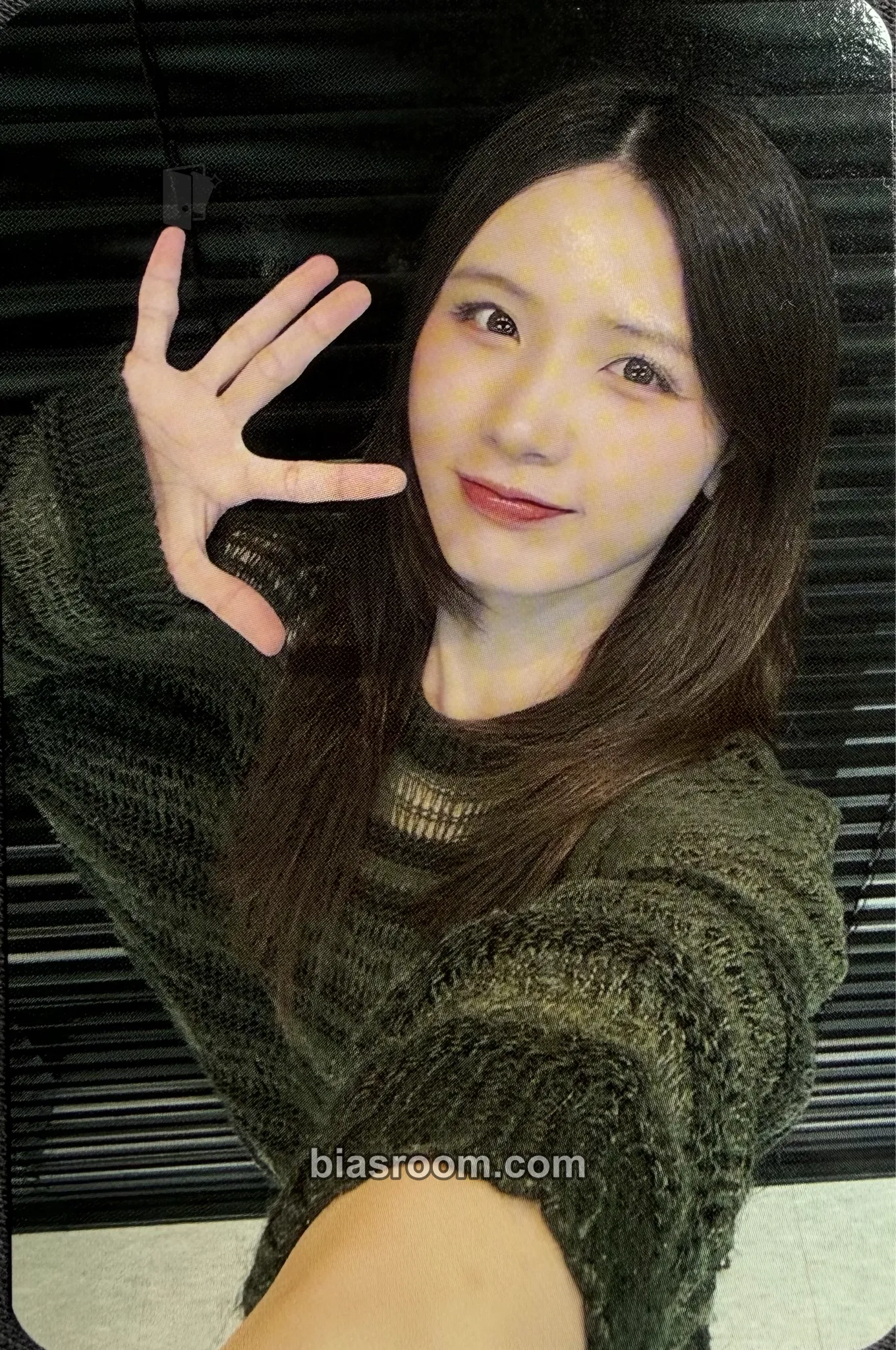 Jiyoon Wild Cherry Photocard - ICHILLIN’ - ICHILLIN’ K-pop photocard