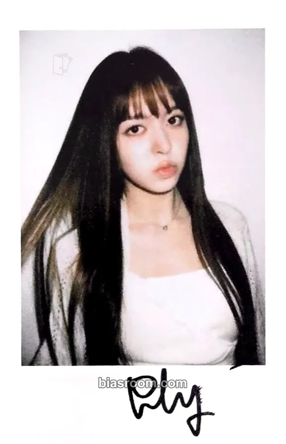 Lily Fe3O4: FORWARD Photocard - NMIXX - NMIXX K-pop photocard