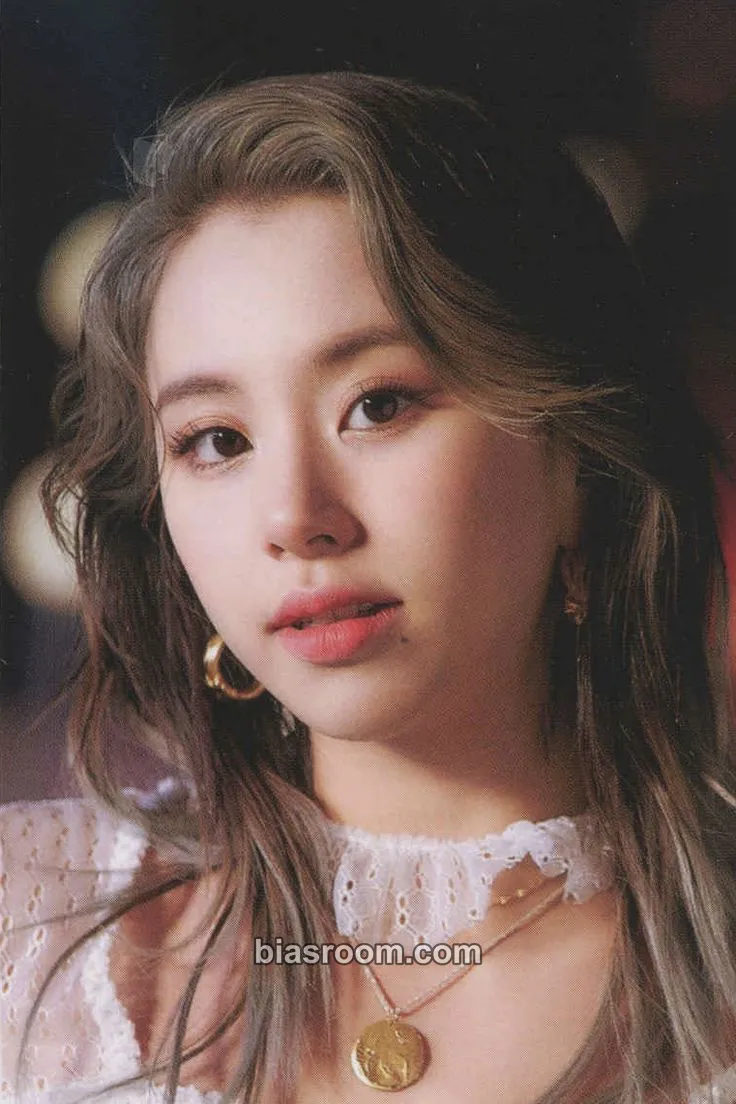 Chaeyoung MORE & MORE Photocard - TWICE - TWICE K-pop photocard