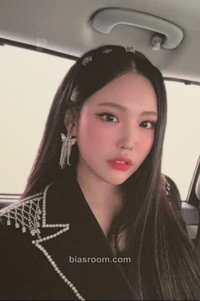 G-reyish - Hye Ji - M Album album photocard