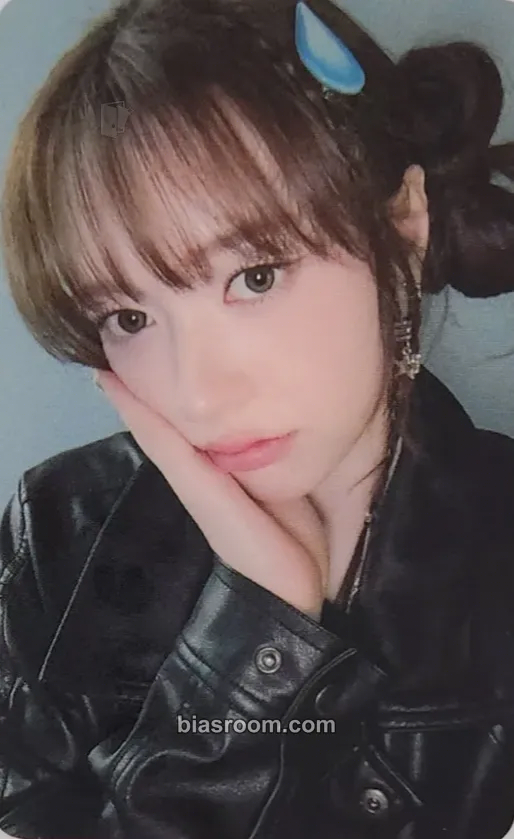 Chanelle Moon Day & Night Photocard - FIFTY FIFTY - FIFTY FIFTY K-pop photocard