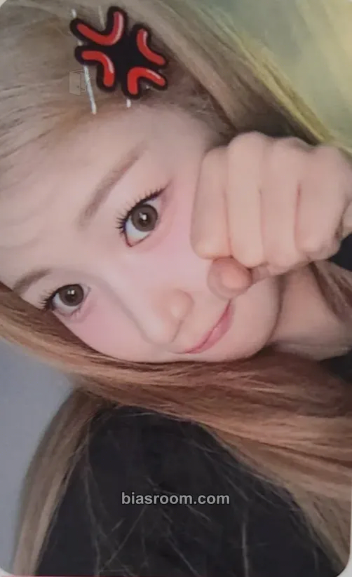 Yewon Day & Night Photocard - FIFTY FIFTY - FIFTY FIFTY K-pop photocard