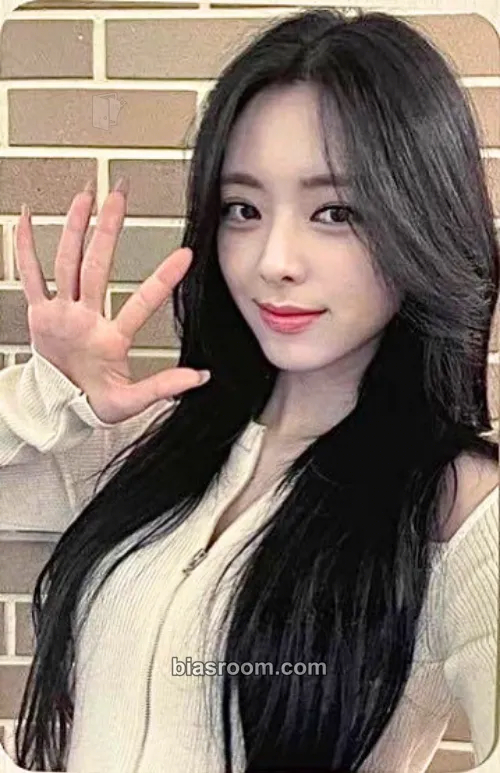 Yuna KILL MY DOUBT Photocard - ITZY - ITZY K-pop photocard