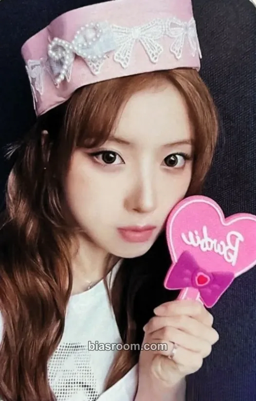 Jiwoo Fe3O4: FORWARD Photocard - NMIXX - NMIXX K-pop photocard